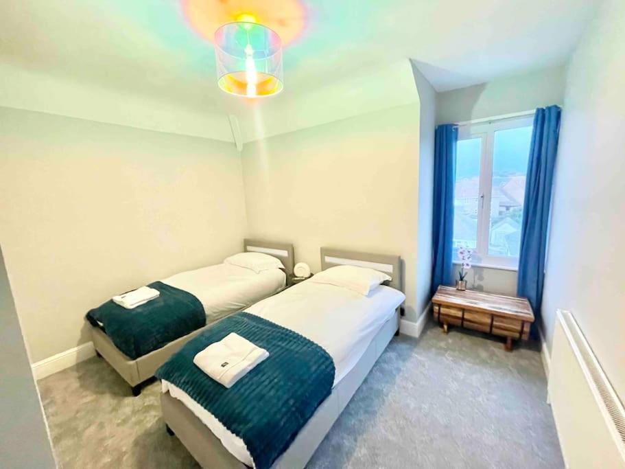 Coastline Retreats - Stunning Sea View Apartment, Netflix Bournemouth Esterno foto